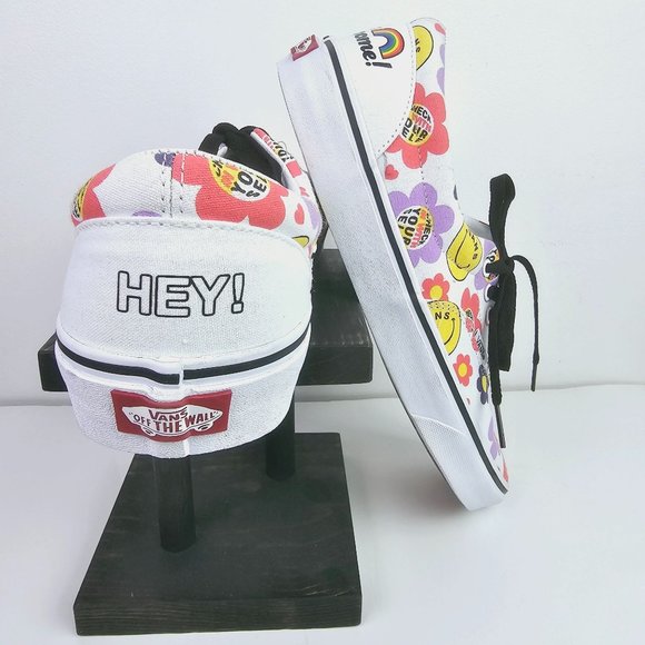 Van's Hey! You're Awesome! Flowers Smiley Check with Your Self, 751505, W12M10.5 - Picture 7 of 12